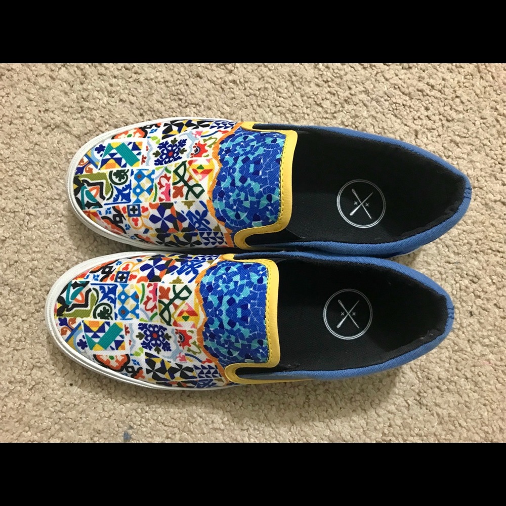 Inkkas Gaudi Slip on size 7.0 women